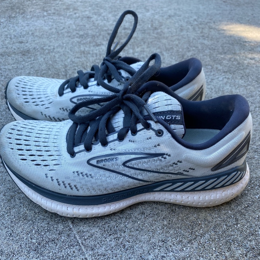 Brooks Running Shoes | Glycerin GTS 19 | Grey/Ombre/White | Women’s 6